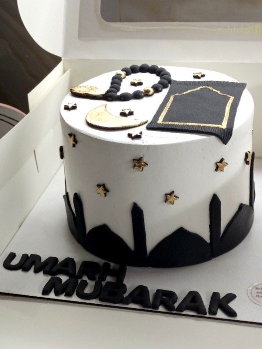 Aitikaf/Umra theme cake