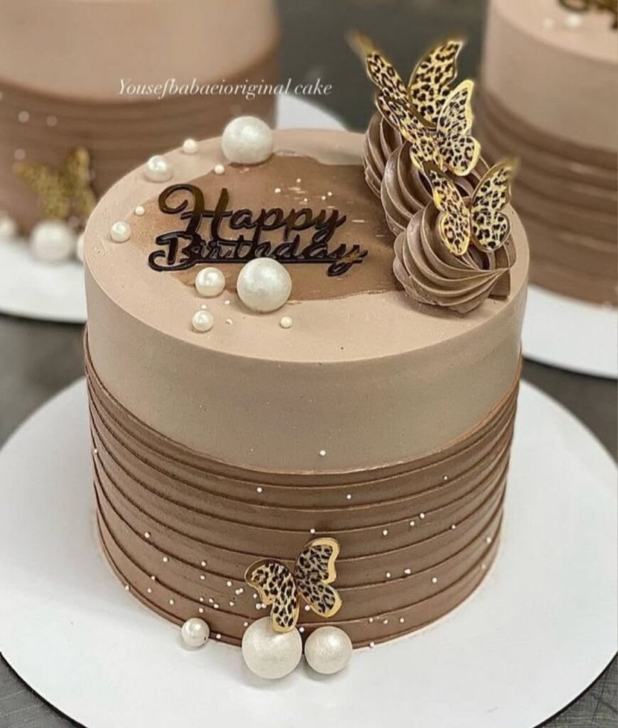 Chocolate flavour Elegent brown cake