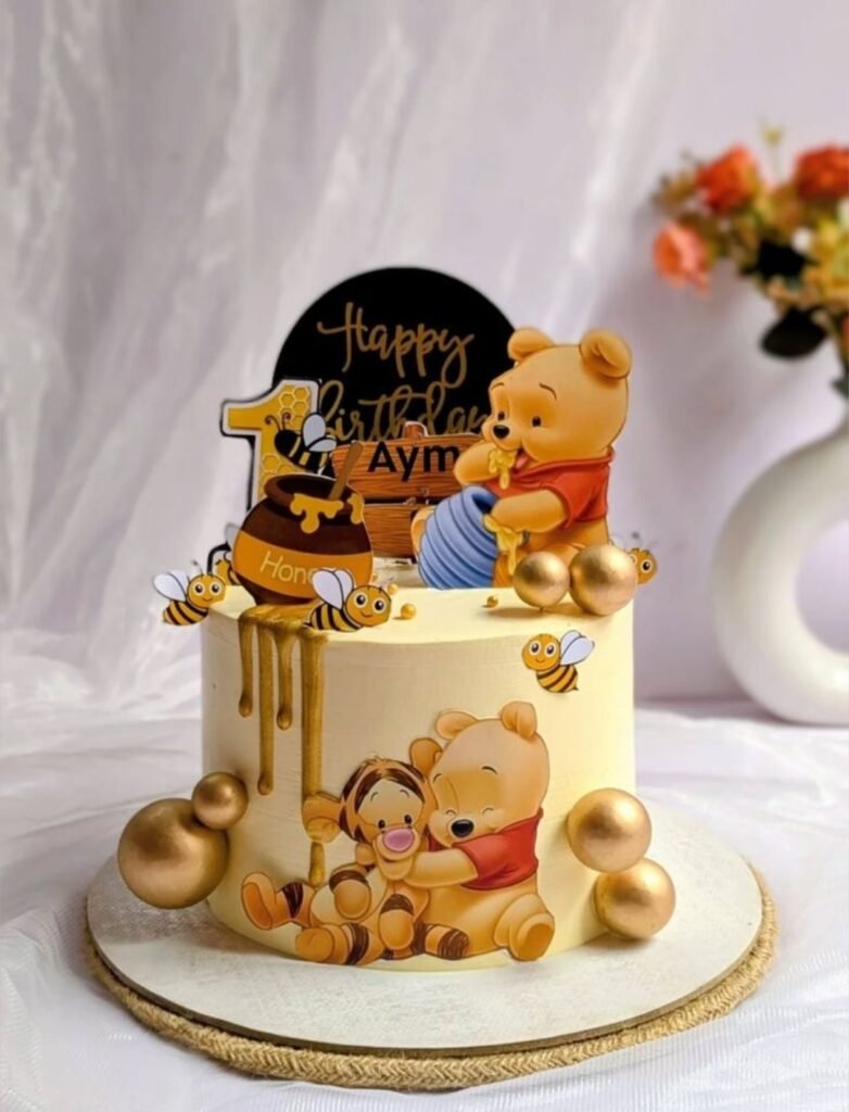 Winnie the Pooh kids theme cake
