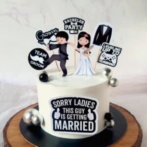 Guy engagement funny commented cake